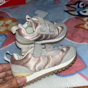 Little Girls Cat and Jack Sneakers